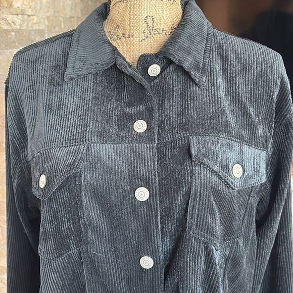Zenana black corduroy jean jacket style shirt jacket shacket front raw hem - Picture 2 of 16
